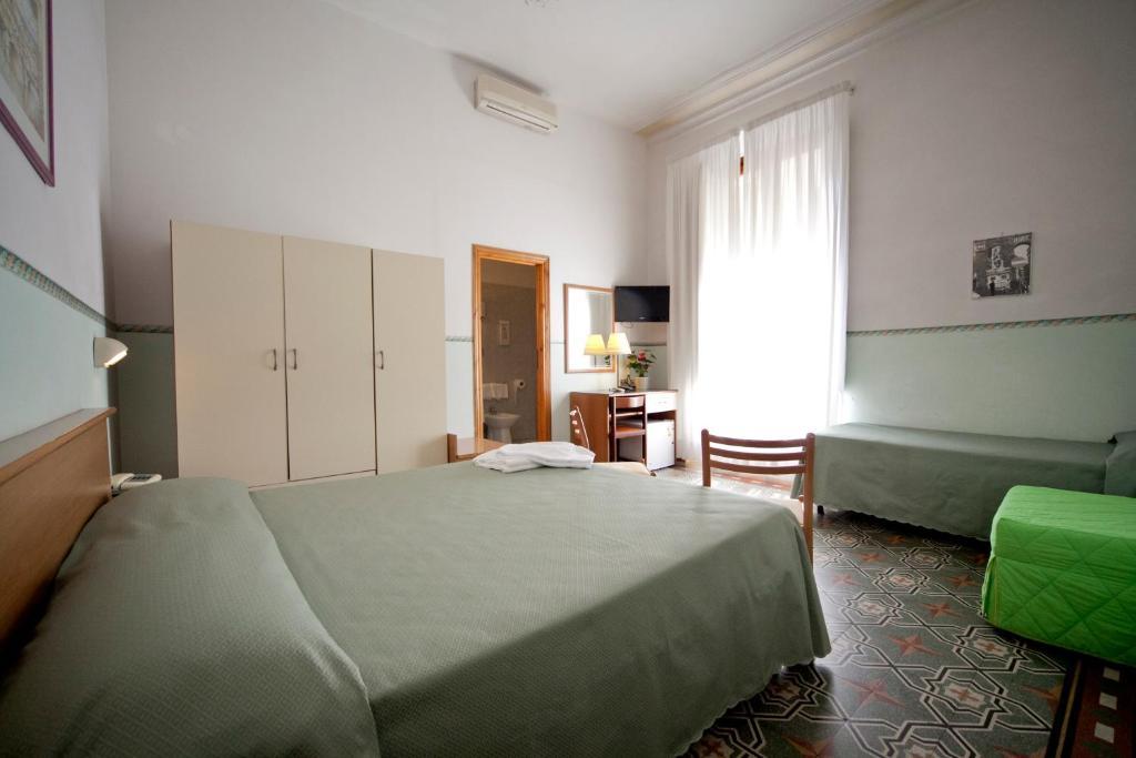 Hotel La Belle Epoque Florenz Zimmer foto